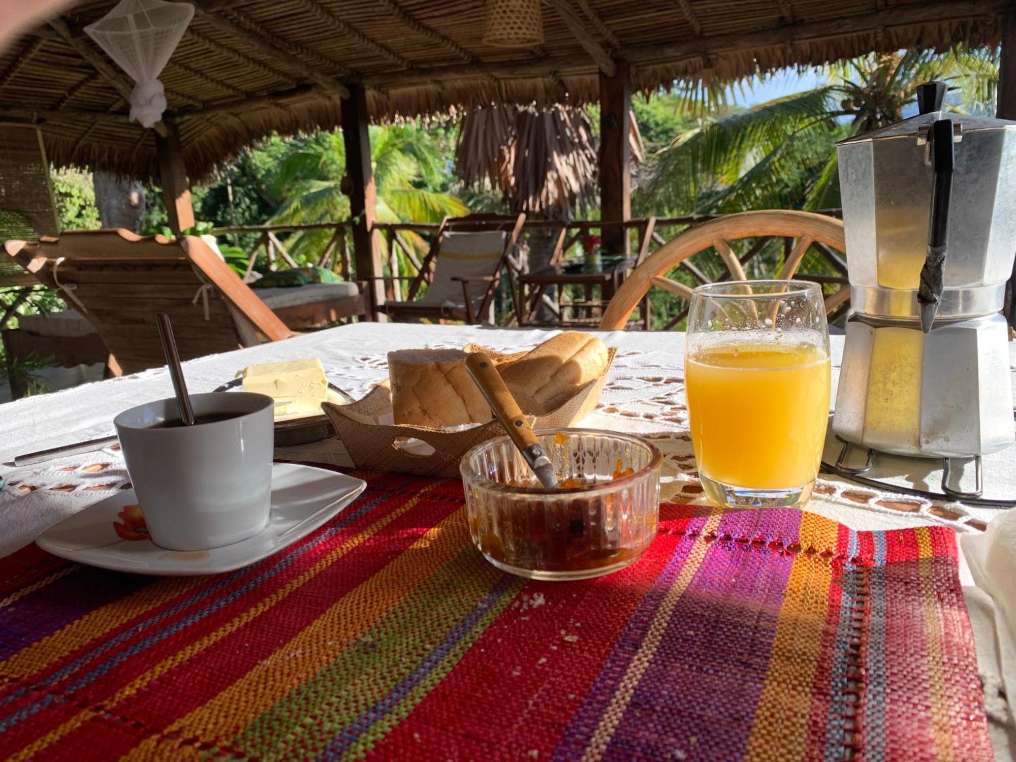 Bed and Breakfast Les Jardins D'Ankify Andimaka Екстер'єр фото