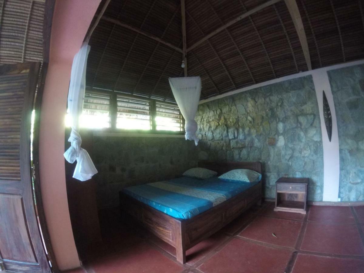 Bed and Breakfast Les Jardins D'Ankify Andimaka Екстер'єр фото